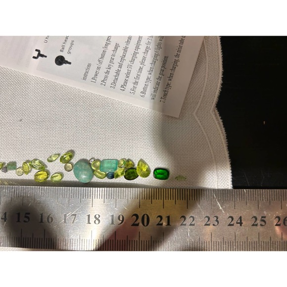Semi precious stones.(Green) - Picture 4 of 4